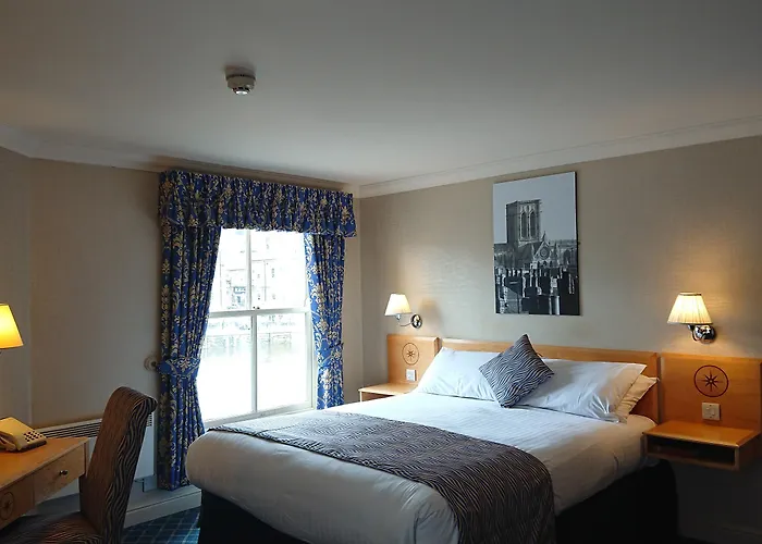 The Queens Hotel